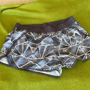NWOT ATHLETIC SHORTS